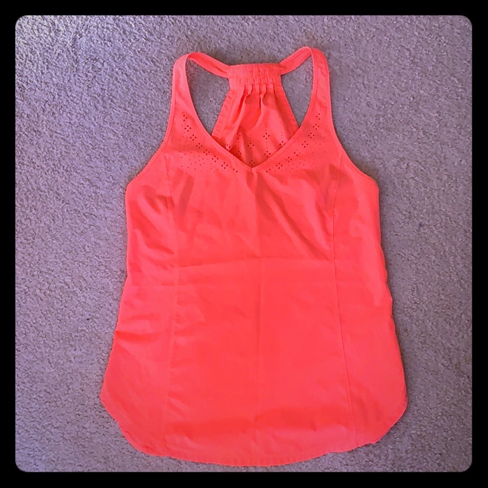 Women’s coral Lululemon tank